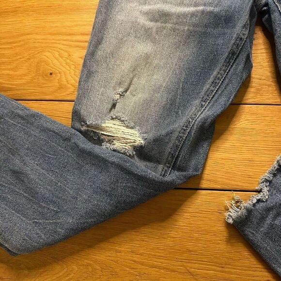 Abercrombie & Fitch mom Jean 27/4 buttonfly distressed medium wash - Picture 8 of 10